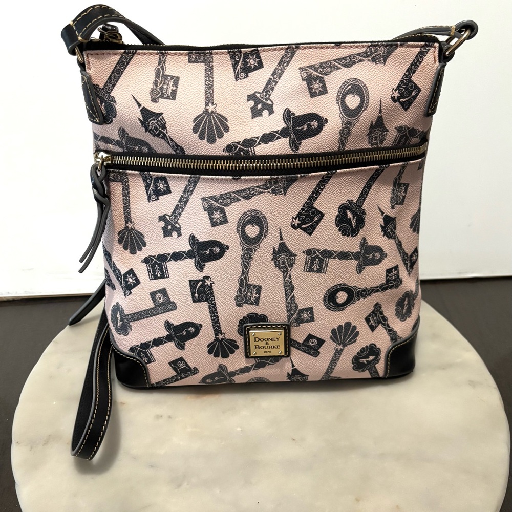 Dooney Bourke Disney Collection Princess Keys 2016 Pink Black Crossbody Bag